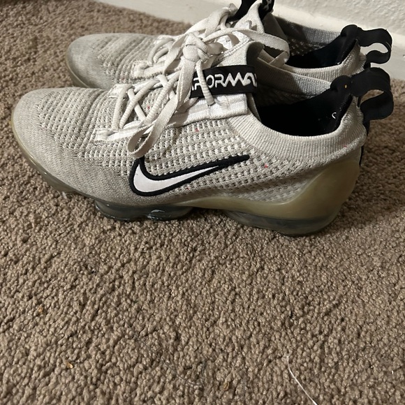 Vapor Max - Picture 3 of 3